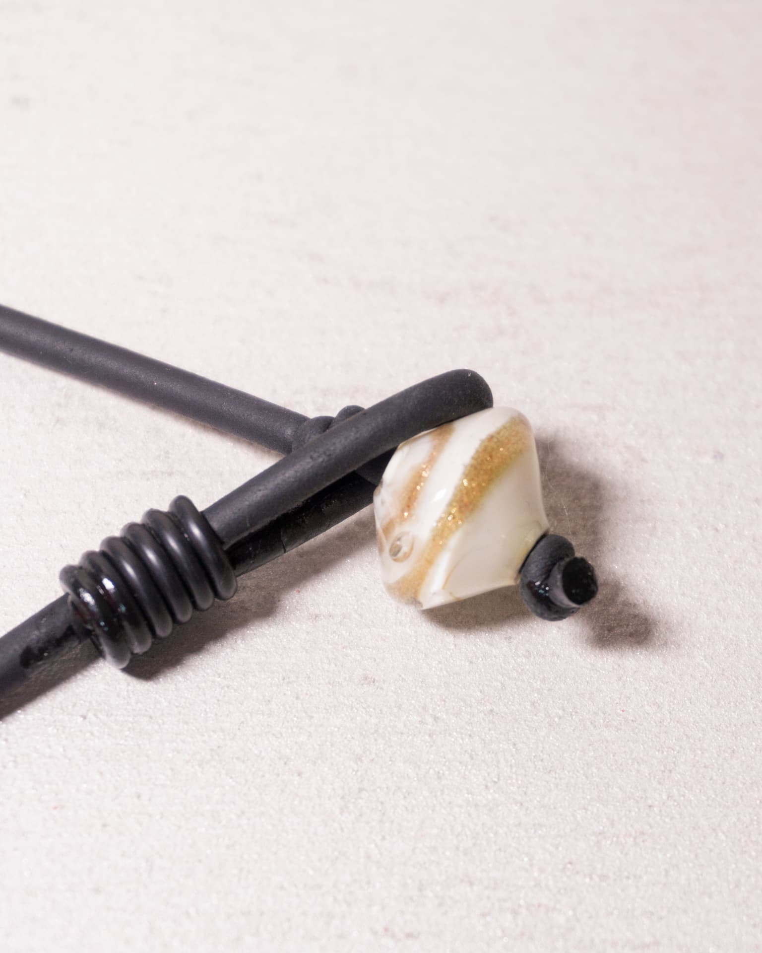 Immagine 5 di Giro collo radica - " io "